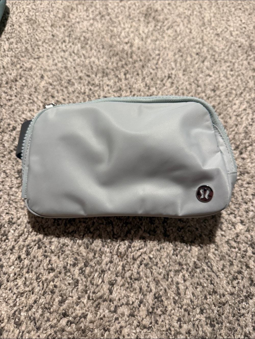 NWT Lululemon Belt Bag - pelican blue